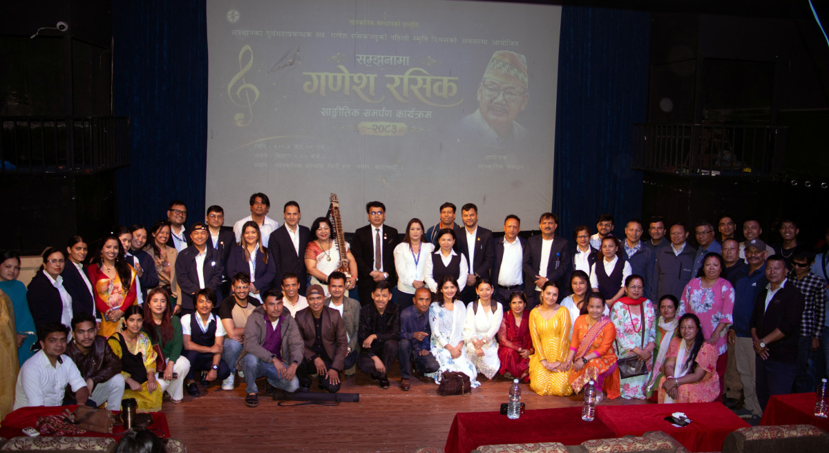group photo.jpg